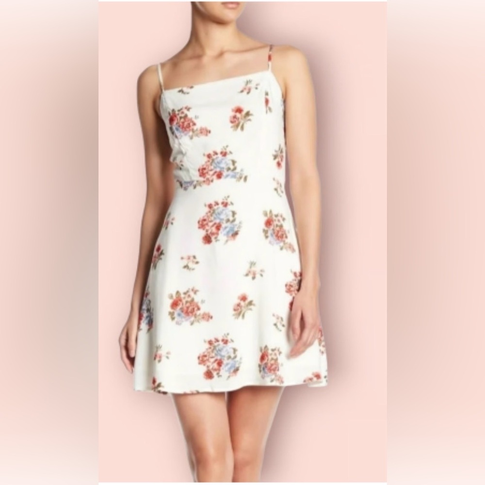 Socialite White Floral Mini Dress